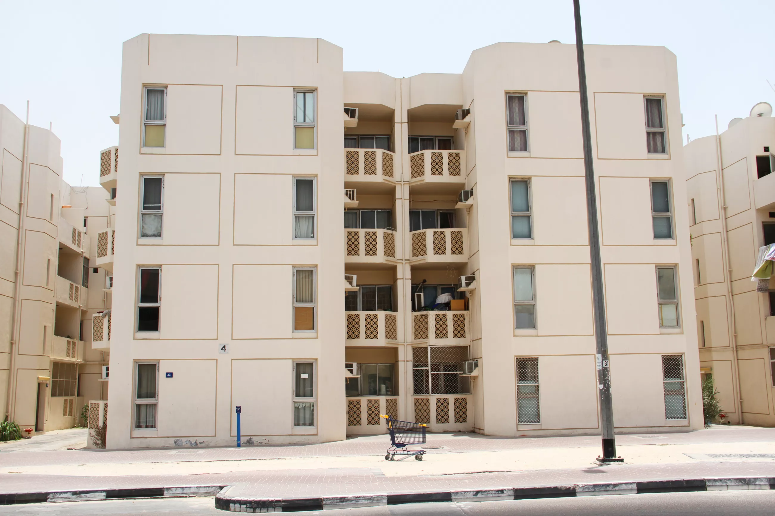 R59 - karama pioneer building